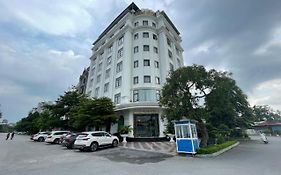 Lotus Hotel & Apartment